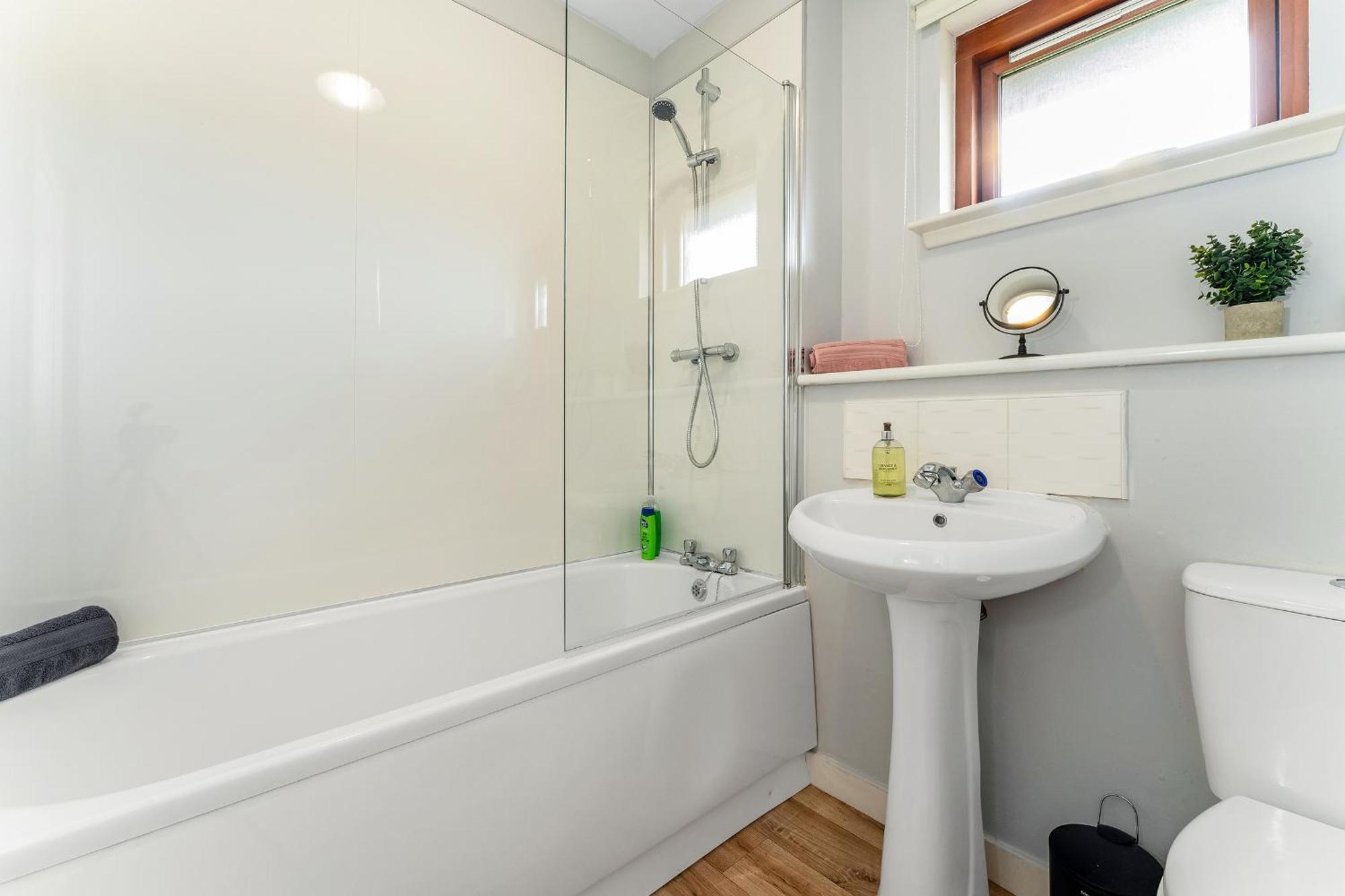 2Bed City Central East End Gem グラスゴー エクステリア 写真